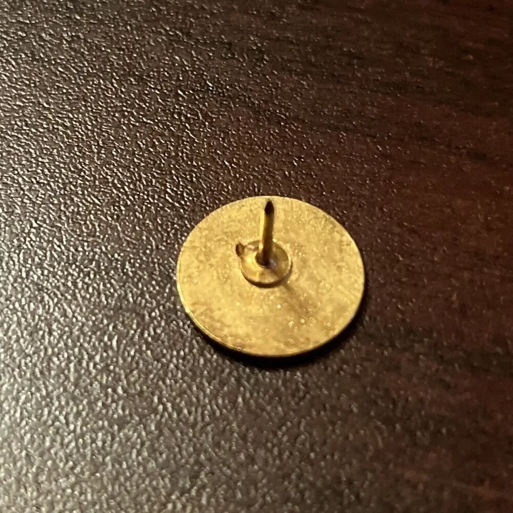 McDonald’s Seattle Washington Bald‎ Eagle Employee Lapel Hat Pin